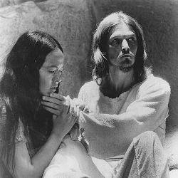 Yvonne Elliman and Ted Neeley in Jesus Christ Superstar 1973